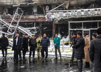 [포토] 화재 현장서 만난 윤석열-한동훈... 상인들 불구경 왔나