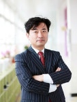 제자가 훌륭한 성악가가 되어 쨘 하고 내 앞에 섰다
