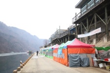 돈을 갈퀴로 긁어 모았지... 이영자도 극찬한 휴게소의 숨은 이야기