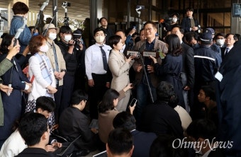 송영길 '셀프출석' 비난했던 한동훈, 공수처 이종섭 수사엔 이중잣대