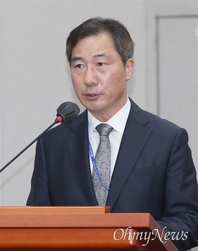 더불어민주당, 대통령실 특활비 증액 요구...국정운영 효율성에 촛불