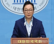 [영상] 세 줄 선전포고로 최고위원 출마의 변 밝힌 정봉주