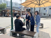 울산 남구에서 골목당사 연 전은수 주민에게 한발 더