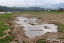 홍수로 잠기면 혈세 들여 또 복구, 파크골프장 참극