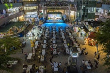 푹푹 찌는 더위, 맥주와 음악으로 날린다