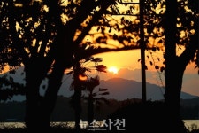 황금빛 물든 사천만, 강강술래로 엮어낸 주민들의 꿈과 희망