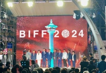 클럽으로 변한 비프광장, 특별했던 부산영화제 전야제