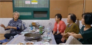 어린이집 때려 부순 회사, 엄마는 투쟁을 멈추지 않았다