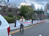 유독 화학약품 묻은채 집으로... 공단 노동자 건강 위해 세탁소 설치해야