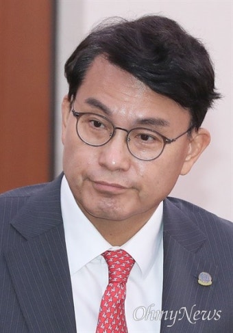 윤상현 