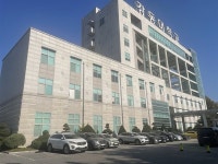 교수가 만든 자격증, 제자들에게 권하고 발급료 챙겨