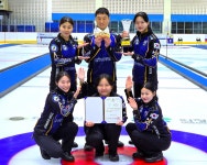 여자 컬링 전북도청, 국대 언니들도 꺾었다