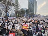 진해에서 서울까지, 민주주의를 향한 400km의 외침