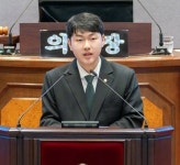 부끄럽고 창피하다 강남구의회 막내 의원의 쓴소리