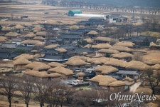 [오마이포토] 화마 위협 속 팽팽한 긴장감 도는 안동 하회마을