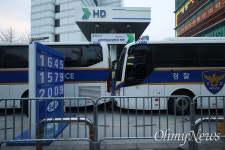 [오마이포토]  8대0 파면하라! 헌재앞 밤샌 시민들