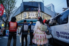 [사진] 서면시장번영회, 지금 당장 해고 노동자 복직시켜라!