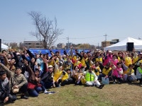 발안천을 걸으며 함께 웃었어요