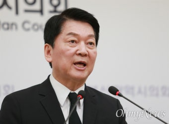 안철수, 윤석열 첫 탈당 촉구...