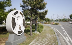 5.18 사적지 표지석에 조각가 이름 빠진 이유