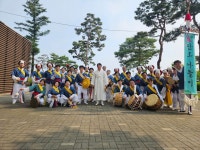 어린이 사물놀이, 칼춤... 관객들도 신명 나는 단오 공연