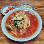 서울 한복판, 낡은 기와집에서 솔솔 풍겨오는 냄새의 정체