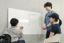 조금씩 달라지는 성수동의 어느 건물... 어떻게 상까지 받았을까