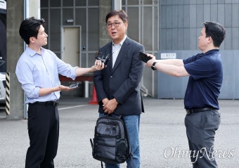 [오마이포토] 최휘영 문체부 장관 후보자, 인사청문회 사무실 첫 출근