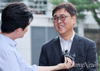 [오마이포토] 최휘영 문체부 장관 후보자, 인사청문회 사무실 첫 출근