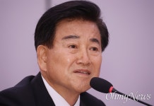 국민의힘 공세 맞받아친 정동영 