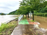 [사진] 예산 무한천 범람 위기, 주민들 긴급대피… 일부 범람