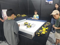 로봇이 축구하고 요리까지 너무 신나요