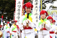 우리 농악의 흥과 멋에 얼쑤