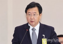 정진홈푸드창원지방검찰청점 | '사의 표명' 정진우 서울중앙지검장 "대검과 의견 다르다"