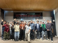 생명의 편에선 이들의 이야기는 산 자가 산 자를 살리는 기록이 되어