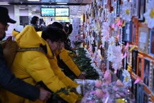 대구 중앙로역 앞에 모여 기억은 큰 힘이 되고...