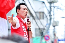 김태흠·백성현, 논산 화지중앙시장 집중유세