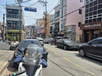 밥 먹으러 가다가 멈칫... 서원대학교 후문 아슬아슬한 보행로