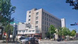 제철회·계절음식전문 현석이네 | 1인당 자릿값 주고 먹은 제철회, 식감이 남다르네요