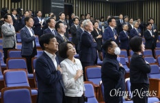 민주당, '조작기소 특검법' 처리 국감 이후로 미룬다