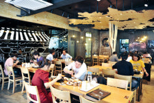 [창업] 젊은 층 공략하는 순대 전문점