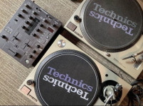 취향에 진심인 사람들을 위한 공간 미오레코드[MZ 공간 트렌드]