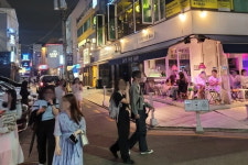 압구정 로데오가 돌아왔다…임대료 급등은 롱런의 암초[상권 리포트⑧]