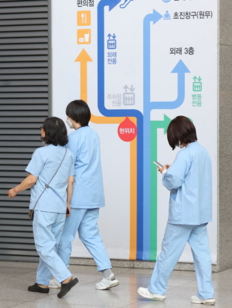 “회사 다니며 의사 도전”...직장인 겨냥한 ‘의대 야간수업’ 등장