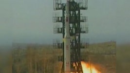 거듭된 악순환 北 장거리 로켓 발사 일지