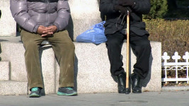 생명위협에도 불구하고 자포자기한 한국 노인들