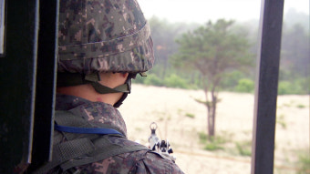 동부전선 GP 기관총 오발사고...북쪽으로 실탄 2발 발사