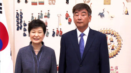 [속보] 박근혜 대통령, 최재경 민정수석 사표 수리