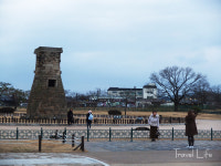 경주 첨성대, 아무리 흔들어도 무너지지 않는 것들