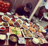 상다리 부러지게 집밥 차려 먹는 연예인